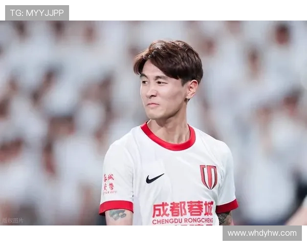 成都蓉城迎战强敌全力冲击胜利目标 展现球队新赛季不败信念