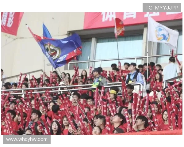 国足鏖战九十分钟逆转取胜年轻锋线爆发点燃球迷激情