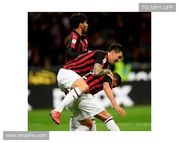 AC米兰迎战亚特兰大力争三分 争夺欧战资格关键一战展开